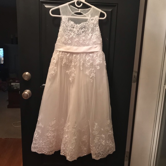 First Communion or Flower Girl Dress - Picture 1 of 7